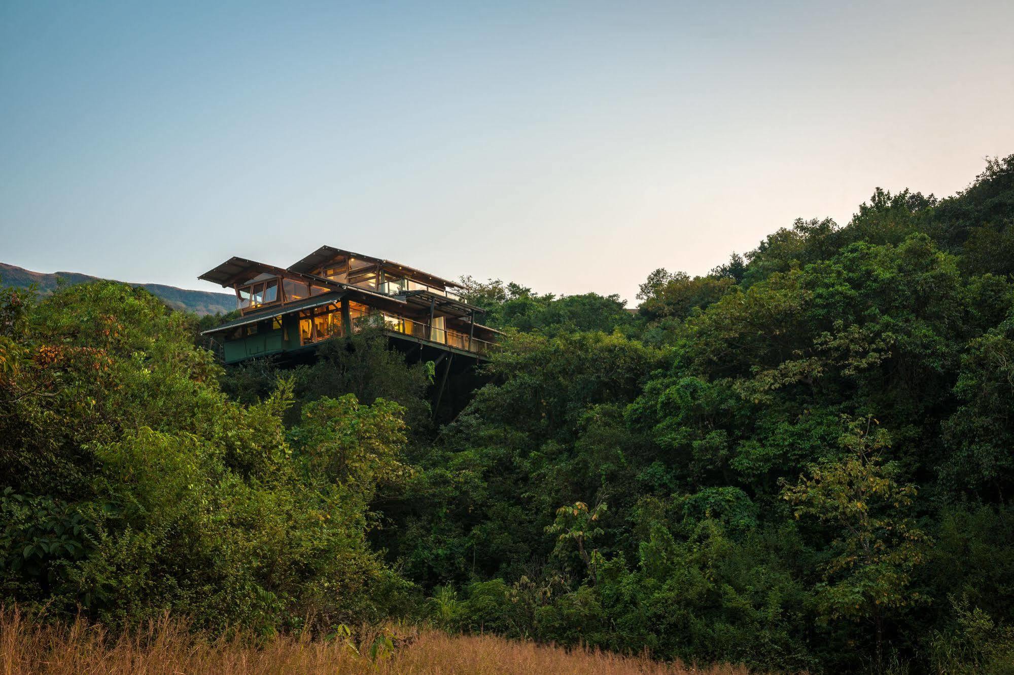 Hotel The Machan Lonavala Exterior foto